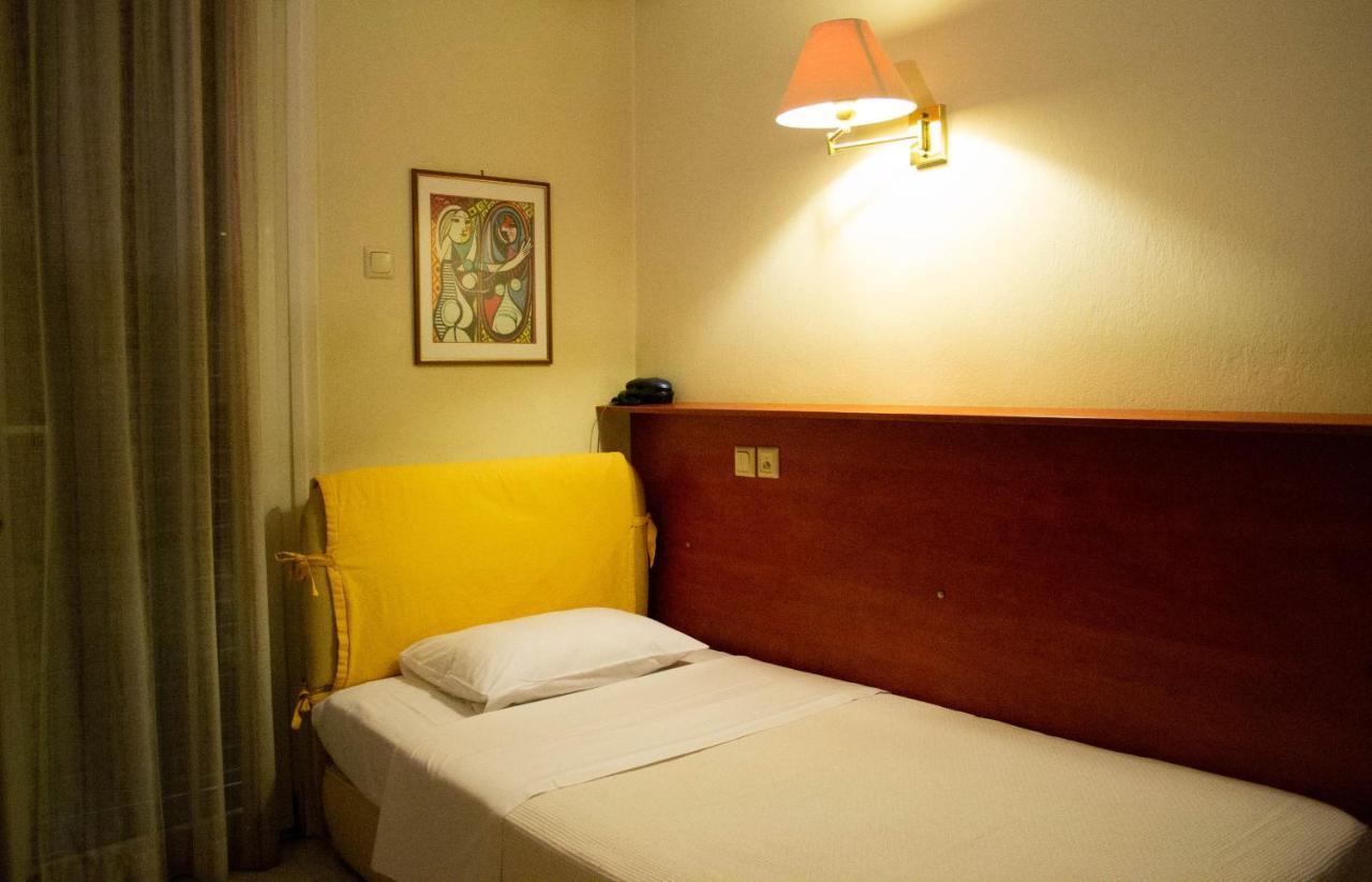 יואנינה Egnatia Hotel מראה חיצוני תמונה